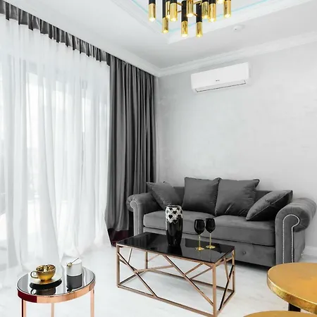 Boutiq Park By Renters Prestige ורשה