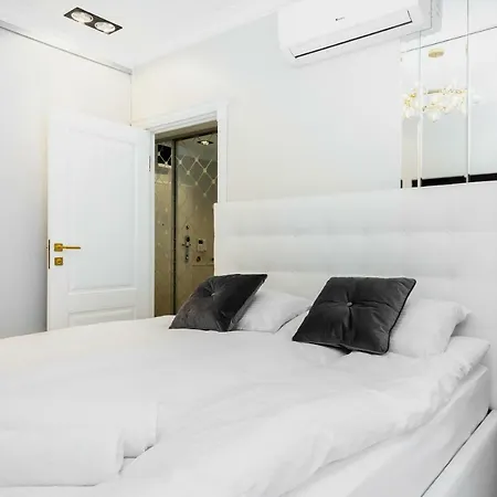Boutiq Park By Renters Prestige *